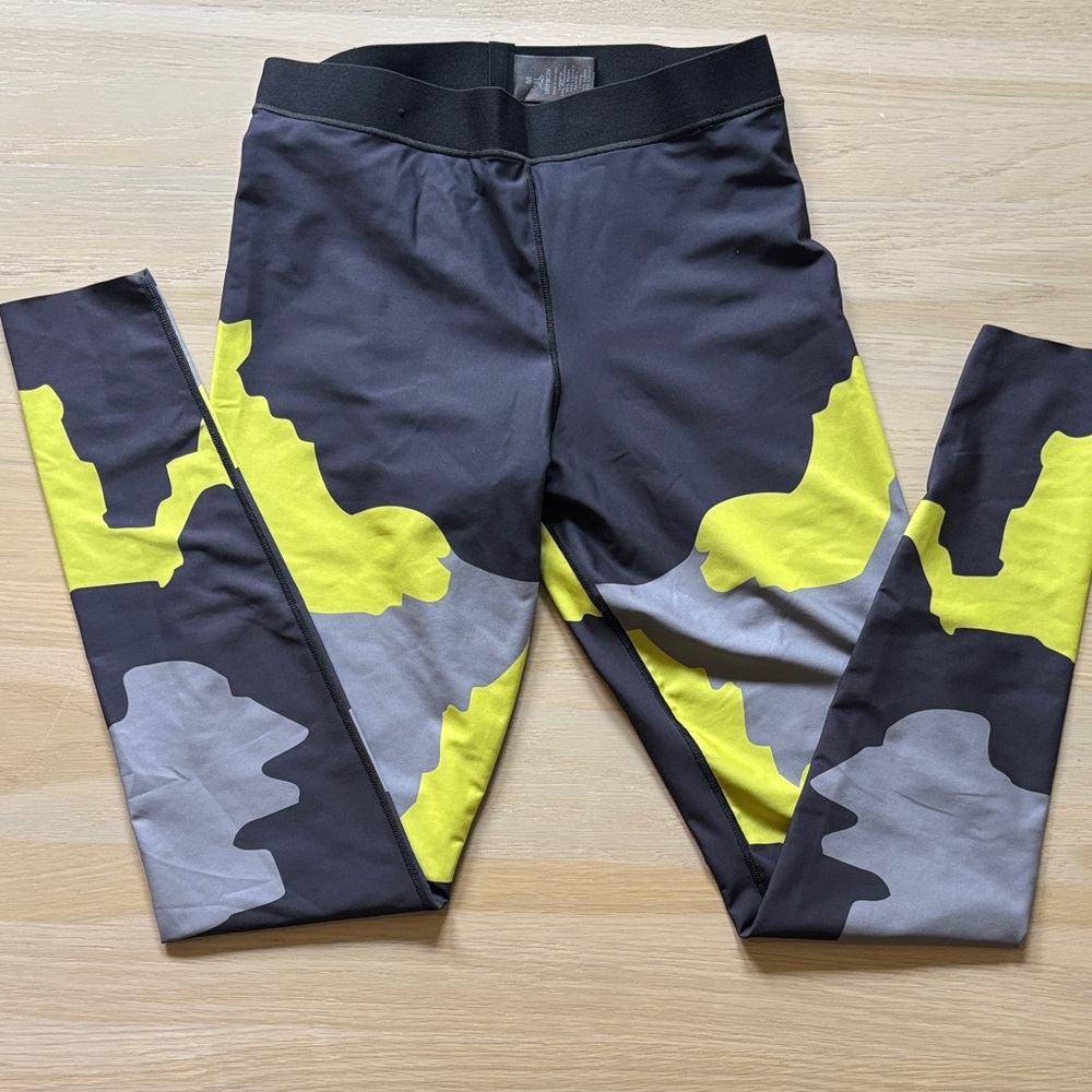 Ultracor Camo Leggings in Black, Gray, and Yellow